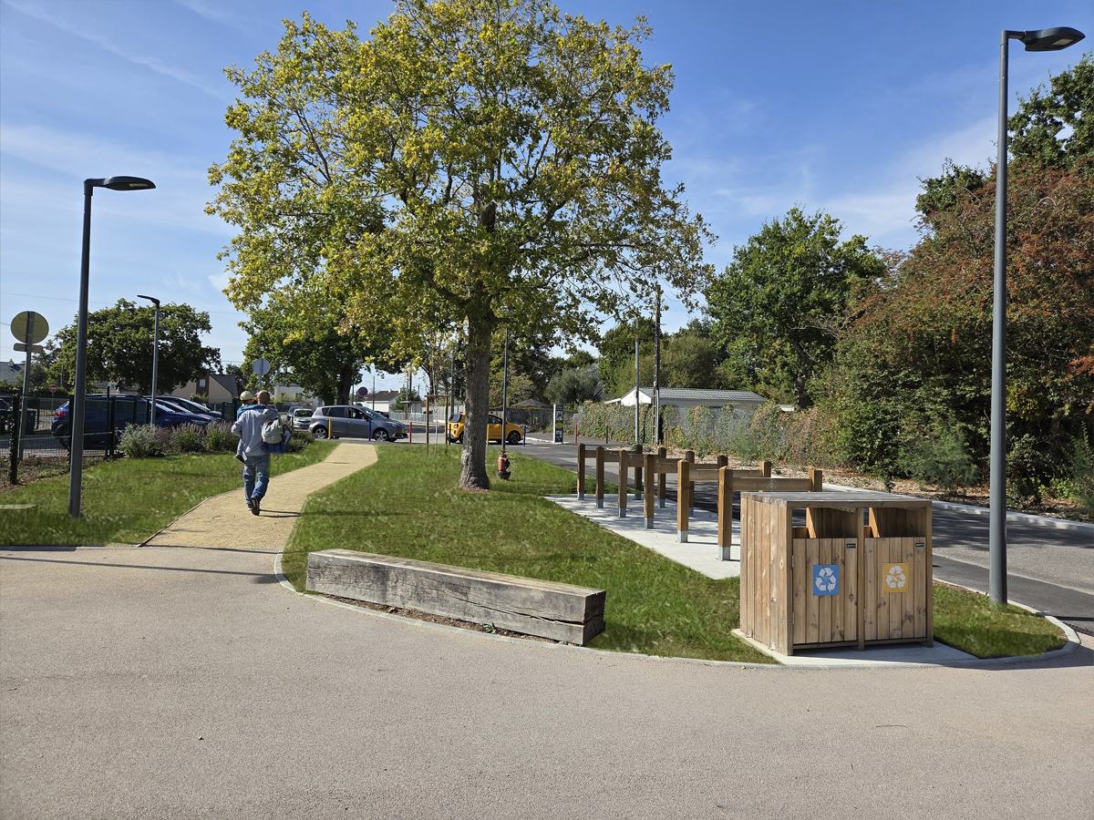 Le parvis de l’école aménagé