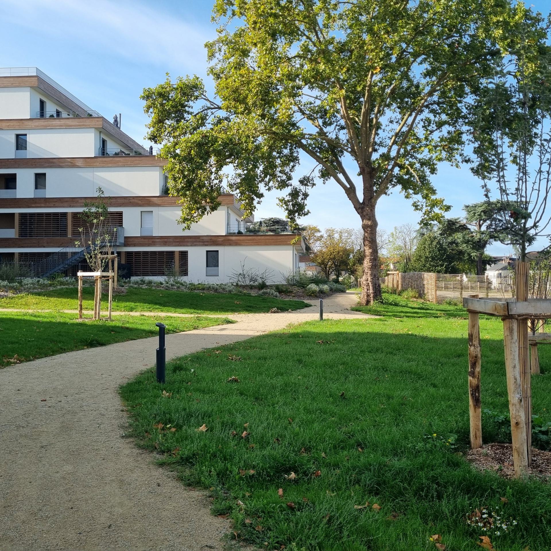 Le parc traversant en cœur d’îlot